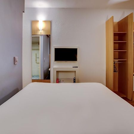Ibis Vitoria Praia Do Canto Екстер'єр фото