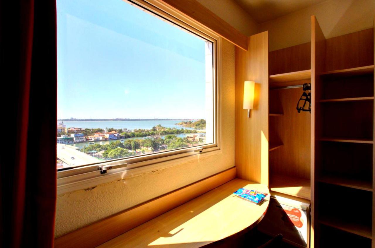 Ibis Vitoria Praia Do Canto Екстер'єр фото